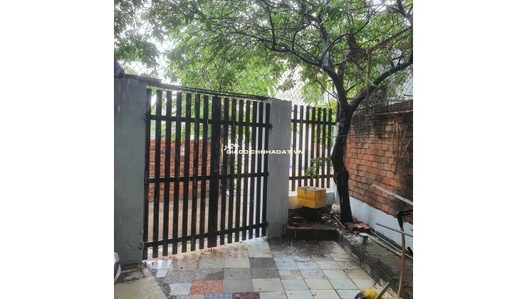 Nhà 64m2(4 x 16m) Đ Bình Thành P. Bình Hưng Hòa B Bình Tân giá ngộp 2.7 tỷ.